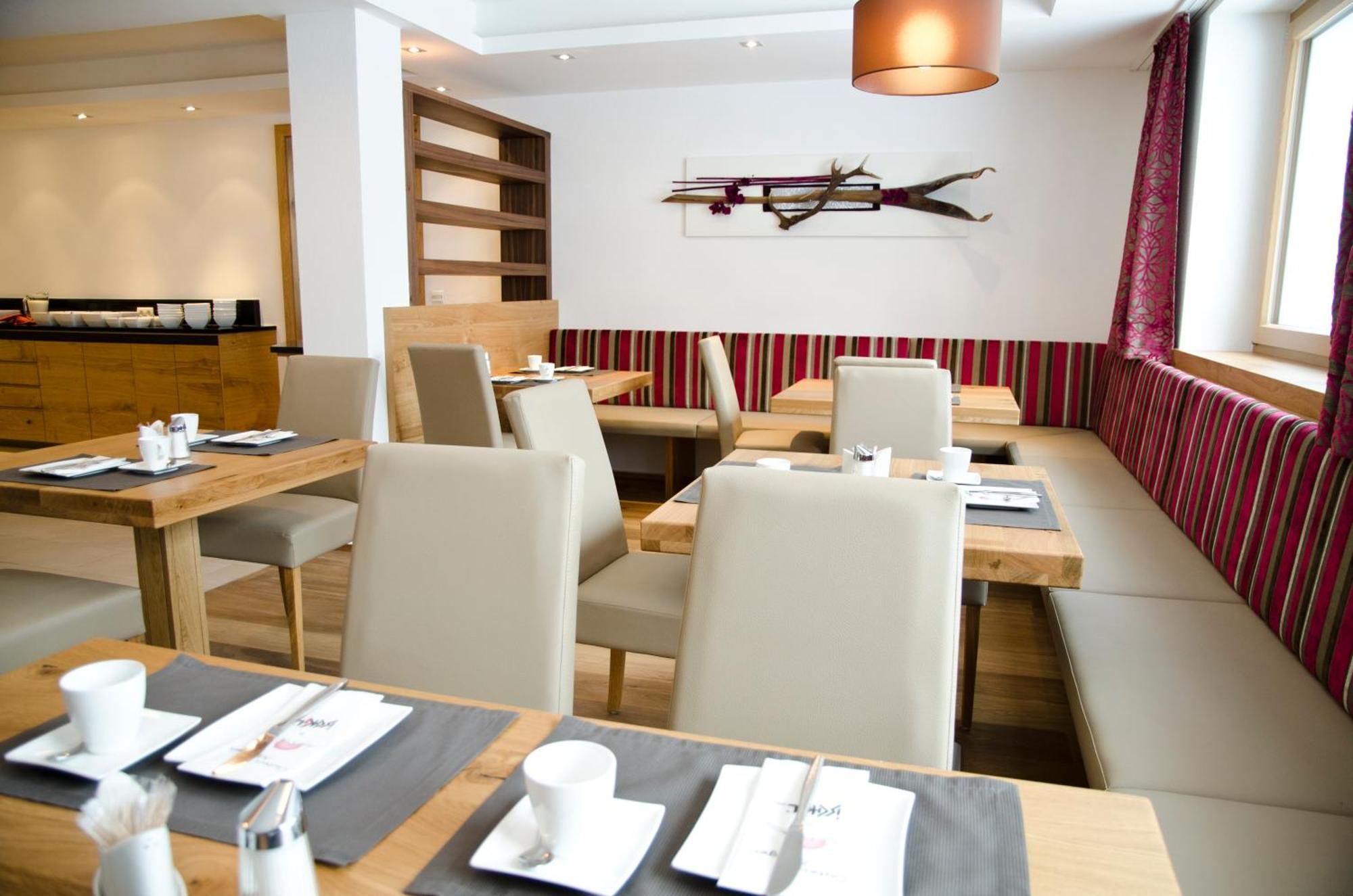 Hotel Garni Alpenland Ischgl Ngoại thất bức ảnh
