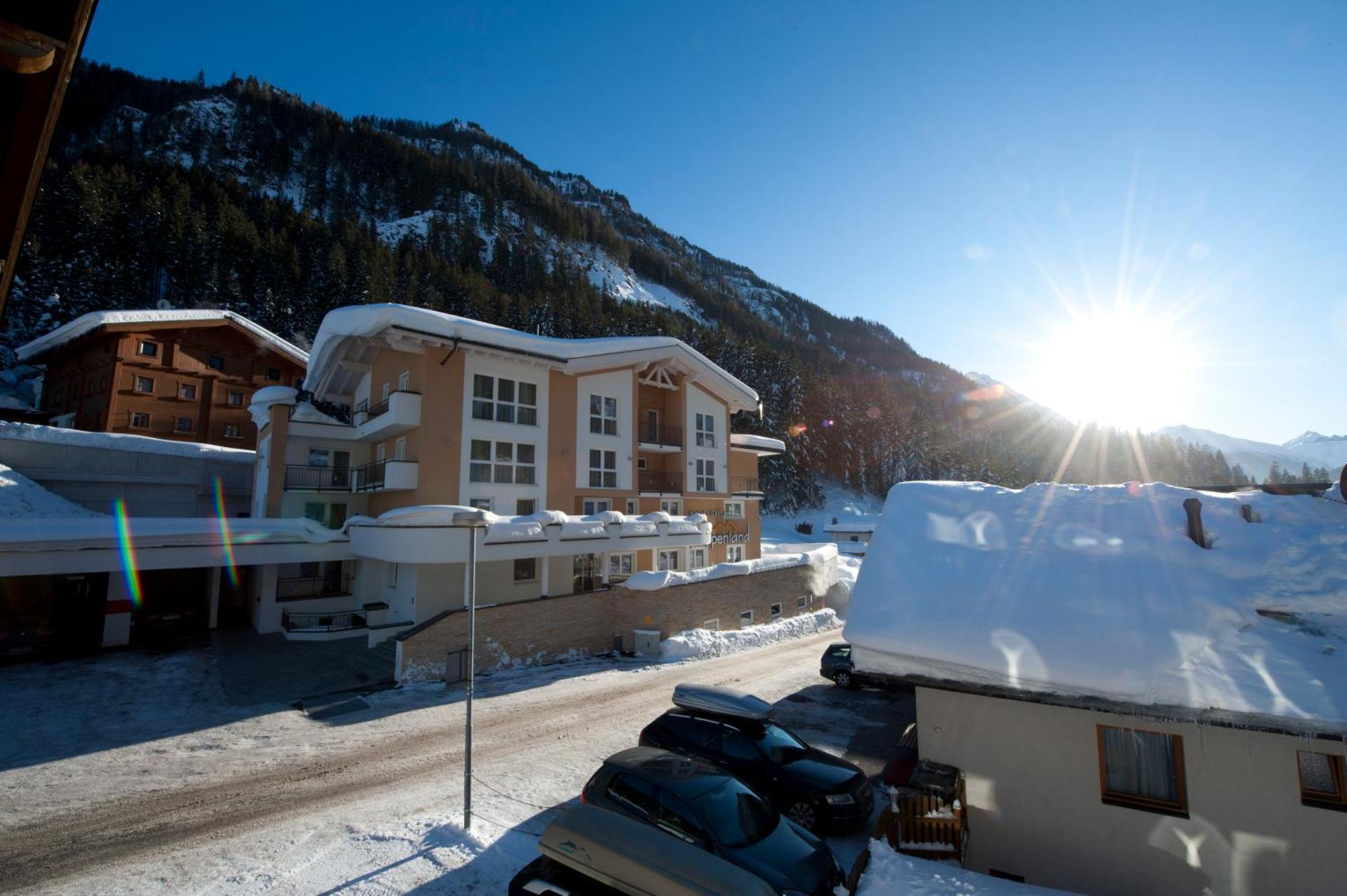 Hotel Garni Alpenland Ischgl Ngoại thất bức ảnh
