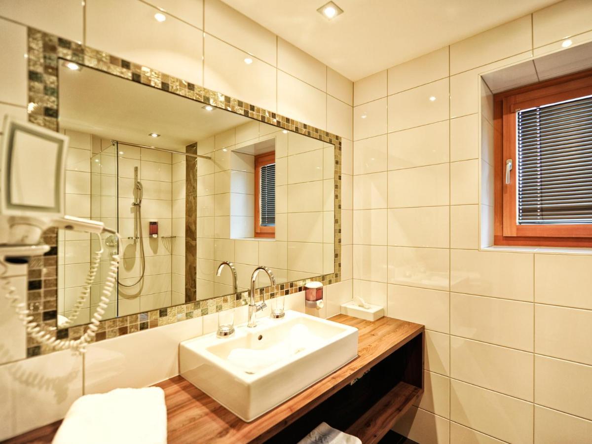 Hotel Garni Alpenland Ischgl Ngoại thất bức ảnh