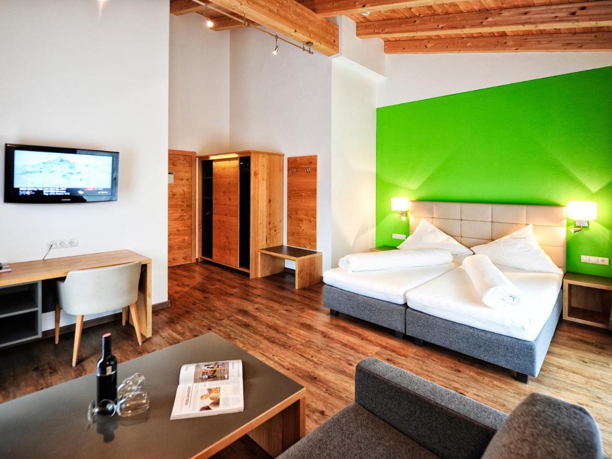 Hotel Garni Alpenland Ischgl Ngoại thất bức ảnh