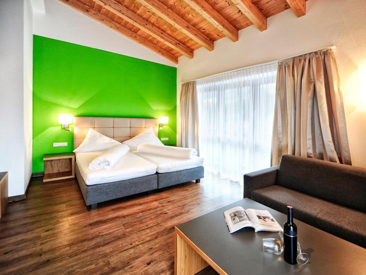 Hotel Garni Alpenland Ischgl Ngoại thất bức ảnh